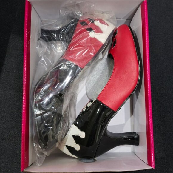 FunTasma ✦ Harley Quinn High Heels ✦ Red Black White Patent w/ Checker Slip-On 9 - Picture 11 of 13